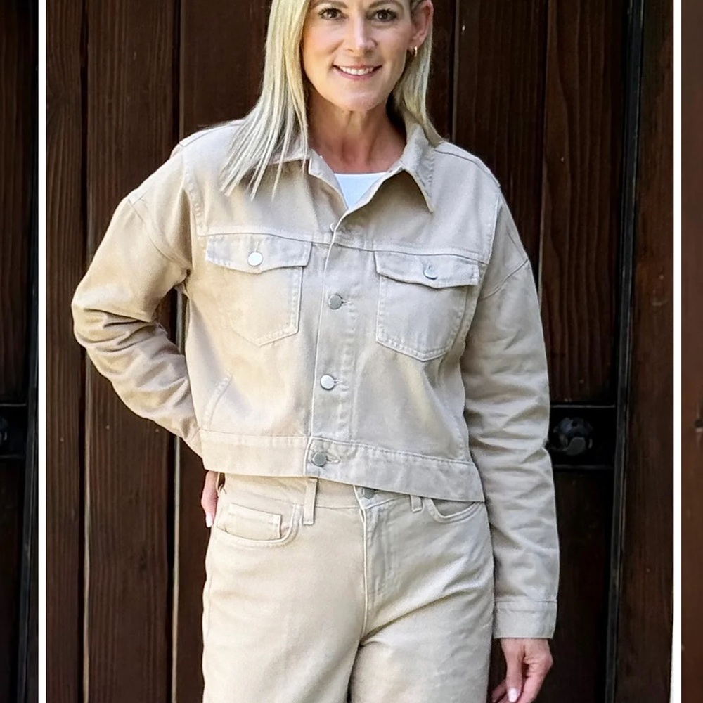 L'AGENCE VIANNY HI-LO CROP JACKET - PALE KHAKI Beige Cropped Denim Jacket XXL